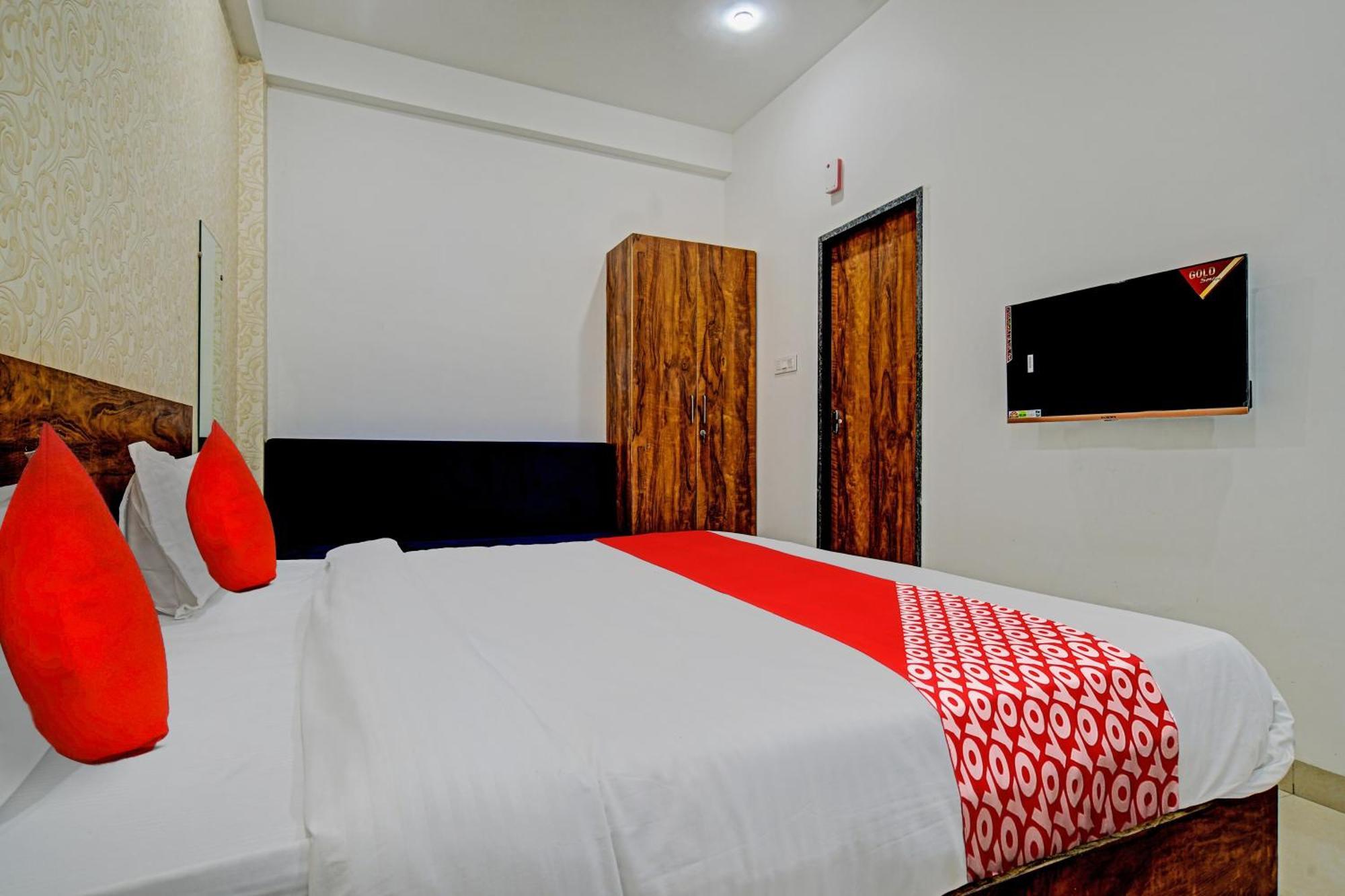 Oyo Flagship Hotel Blue Tick Indore Exterior photo